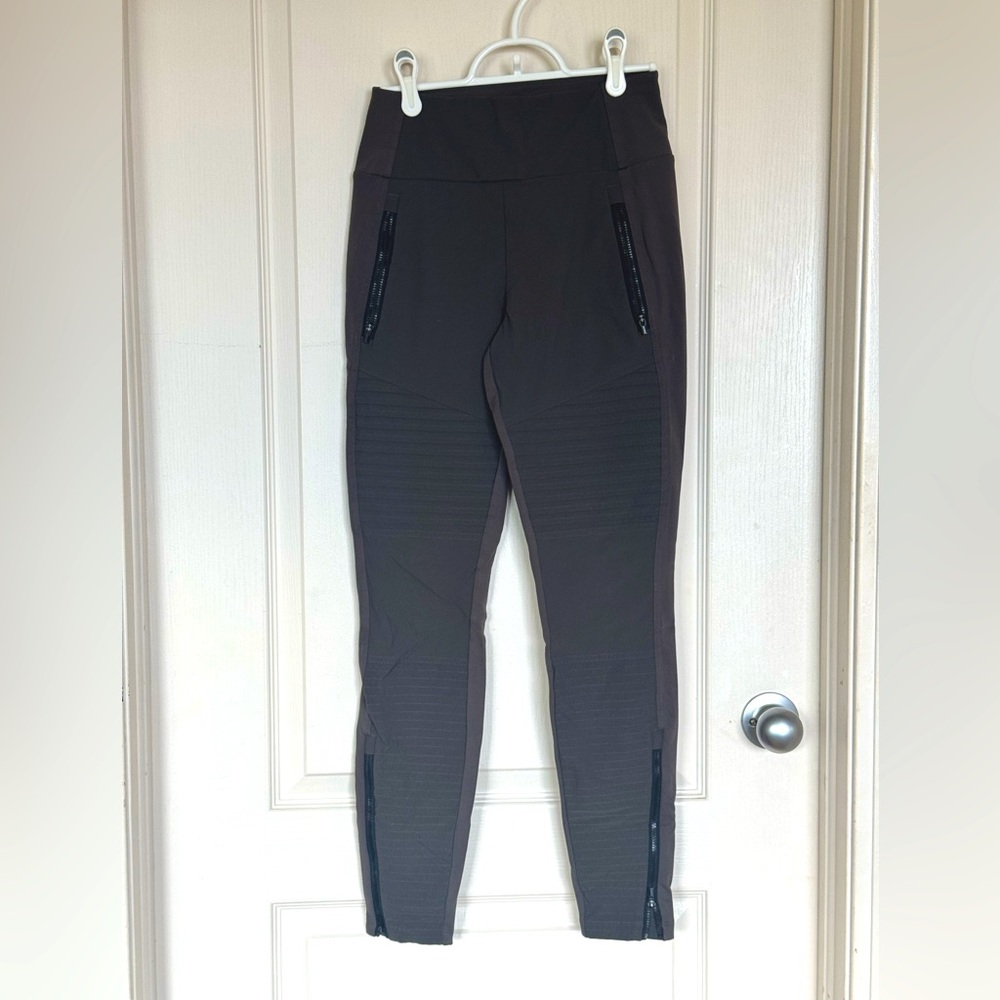 Athleta Headlands Mototight Sz 2